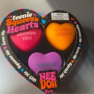 Nee Doh Teenie Squeeze Hearts Set valentines pack